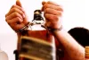 पुलिस ने जप्त किये 114 बोतल विदेशी शराब 