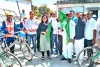 कोटवा में स्वच्छता कर्मियों को हरी झंडी दिखाकर किया रवाना