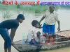 मोतिहारी में एक बार फिर बाढ़ ने दी दस्तक: पताही प्रखंड के निचले इलाकों में घुसा पानी, बाढ़ के खतरे को देख ऊंचे जगह पर ले रहे शरण