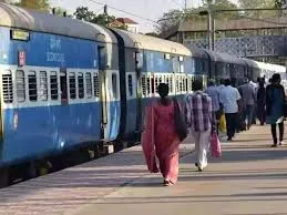 त्योहारों पर दिल्ली से सीवान व छपरा के लिए विशेष ट्रेनें