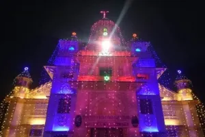 बेतिया मे यीशु के जन्मदिन पर रही हैप्पी क्रिसमस की गूंज