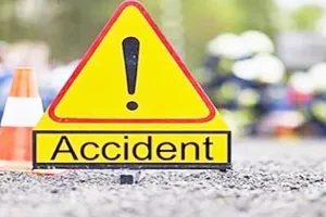 छपरा- मुजफ्फरपुर एनएच पर बस और मिनी ट्रक के बीच टक्कर, करीब 24 लोग घायल