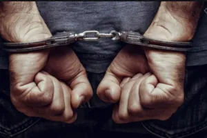 डीएम के पद पर योगदान करने पहुंचे युवक को पुलिस ने किया गिरफ्तार