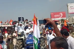 पंजाब यूथ कांग्रेस ने ट्रैक्टर रैली निकालकर किया दिल्ली कूच