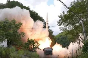 चीन के रवैये से जापान आक्रामक, तैनात कर सकता है 1,000 किमी लंबी दूरी की मिसाइलें