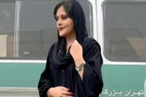 ईरान में हिजाब के विरोध में प्रदर्शन, पुलिस से झड़प, पांच की मौत