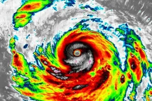 जापान की ओर बढ़ रहा खतरनाक तूफान, तबाही की चेतावनी
