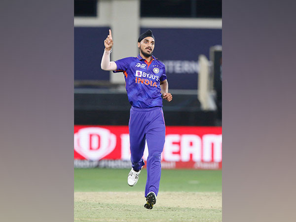 asia cup 2022_ virat backs arshdeep singh_62