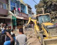 सफेदपोशों के आगे नतमस्तक दिखा प्रशासन, हरसिद्धि में अतिक्रमण कार्रवाई पर सवाल