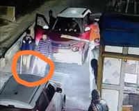 सुगौली फूलवरिया टोल प्लाजा पर बवाल, डंडों के साथ धमकाने का वीडियो वायरल