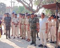 रामनवमी से पहले अरेराज में प्रशासन सख्त, फ्लैग मार्च के जरिए दिया सुरक्षा और शांति का संदेश