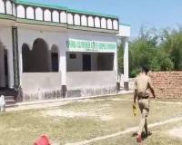 मदरसा में पुलिस का बड़ा छापा, अत्याधुनिक पिस्टल बरामद; तीन हिरासत में, परिसर सील; चकिया में सुरक्षा एजेंसियां अलर्ट
