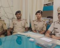 Motihari Police Bust Cross-Border Arms network 