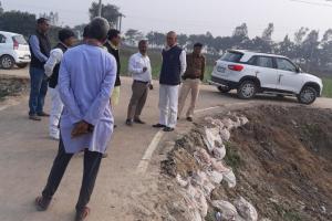 जदयू विधायक डॉ विनायक कुमार चौधरी ने किया सड़क का निरीक्षण