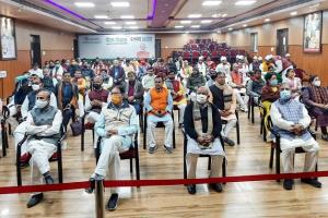 डिप्टी सीएम तारकिशोर प्रसाद ने भाजपा कार्यालय में सुनी पीएम के मन की बात