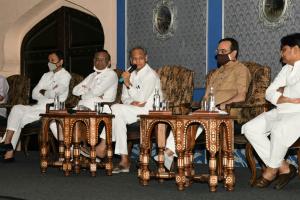 मुख्यमंत्री गहलोत बोले, विधानसभा सत्र तक होटल में ही रहेंगे कांग्रेस विधायक
