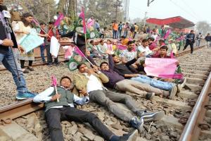 किसान महासभा के रेल चक्का जाम का बिहार में मिला-जुला असर