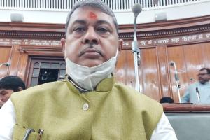 पुस्तकालय एवं भवन जीर्णोद्धार कराने के लिए सदन में विधायक ने उठाई मांग