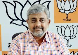 मोदी-योगी की लोकप्रियता के डर से विपक्ष कर रहा जातिवाद की रातनीति: डॉ. मनोज मिश्र