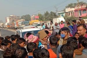 जमीन विवाद में हुए खूनी संघर्ष में तीन घायल