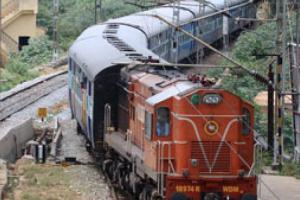 मरने से पहले बेटे को साथ मरने जीने का फैसला टॉस से किया