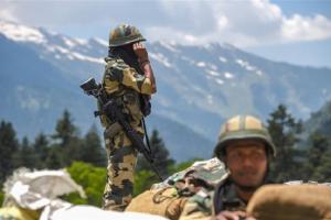 चीनी सेना ने रिहा किए बंधक बनाए गए 10 भारतीय सैनिक