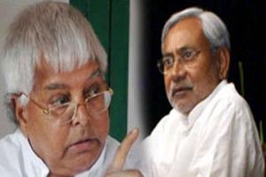 लालू ने ट्वीट कर नीतीश कुमार को बताया पलटू