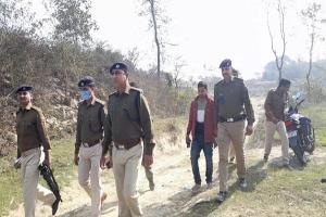 नदी किनारे हत्या कर शव फेंका हुआ मिला, ट्रक चालक होने की आशंका