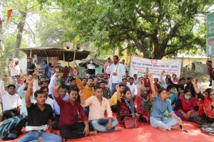 आठ सूत्री मांगो को लेकर कार्यपालक सहायक अनिश्चिकालीन हड़ताल जारी