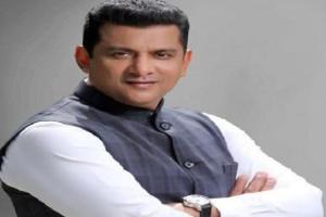 महाराष्ट्र के वस्त्र-उद्योग मंत्री कोरोना पॉजिटिव