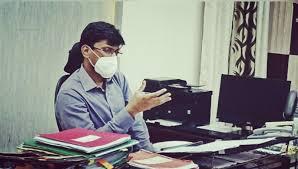 डीएम ने तृतीय चरण के मतदान के लिए निषेधाज्ञा जारी किया