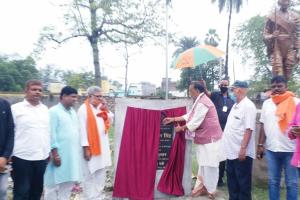 मोतिहारी में चरखा पार्क विस्तारीकरण के निर्माण कार्य का शिलान्यास