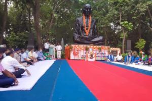 पूर्वी चंपारण में धूमधाम से मनायी गई गांधी जयंती