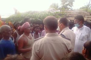 जमीन के विवाद में ताबड़तोड़ गोलीबारी, महिला की मौत, युवक गंभीर