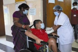 बुजुर्गों व दिव्यांगों के लिए चलेगा विशेष टीकाकरण अभियान