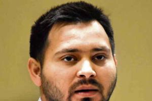 मेरी सरकर बनी तो नियमित होंगे सभी नियोजित शिक्षक : तेजस्वी