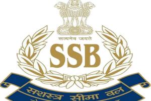 एसएसबी जवान से रंगदारी नहीं मिलने पर चहारदीवारी तोड़ा