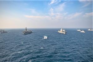 पश्चिमी ​हिन्द महासागर में ​​​उतरीं चार देशों की नौसेनाएं ​