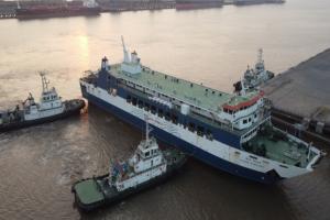 प्रधानमंत्री मोदी ने हजीरा-घोघा के बीच समुद्र मार्ग पर फेरी सेवा का किया शुभारंभ