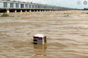 महानदी का बढ़ रहा जलस्तर, बाढ़ की आशंका