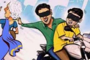 बैकर्स की लापरवाही से आए दिन उपभोक्ता हो रहें है छिनतई के शिकार