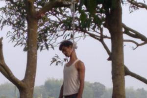 आम के पेड़ में लटका मिला युवक का शव, पिता ने दर्ज कराया हत्या का मामला