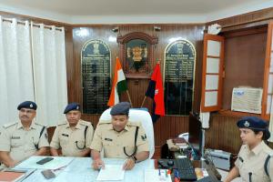 संवेदक हत्याकांड का पुलिस ने किया खुलासा, तीन गिरफ्तार, अवनीश ने रची थी हत्या की साजिश  