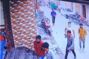 चकिया के ज्वेलर्स दुकान में लुटकांड मामलें में चार गिरफ्तार, सोना भी बरामद