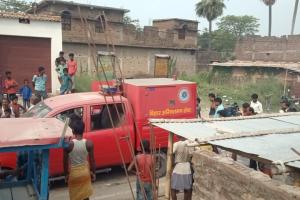 मोतिहारी में अगलगी की घटना में चार लाख रूपए की संपति जलकर राख, देखिए कैसे पकड़ी आग…