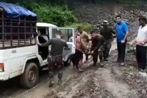 मणिपुर में भारी भूस्खलन, आठ शव बरामद, 19 को बचाया गया और 45 लोग लापता