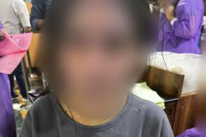 मंत्री के बेटे के मामले में रेप पीड़ित युवती पर बदमाशों ने फेंका केमिकल