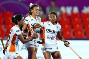महिला हॉकी विश्व कप : भारत ने पेनल्टी शूटआउट में कनाडा को 3-2 से हराया, सविता ने बचाए 6 गोल