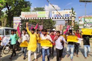 केंद्रीय विवि में पीएचडी नामांकन में धांधली के विरोध में जाप ने किया रोषपूर्ण प्रदर्शन