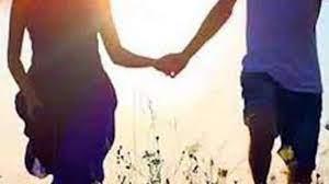 बिहार में आठवीं की छात्र को लेकर फरार हुई दीदी, मां बोली शादी की नीयत से किया लड़की ने बेटे का अपहरण